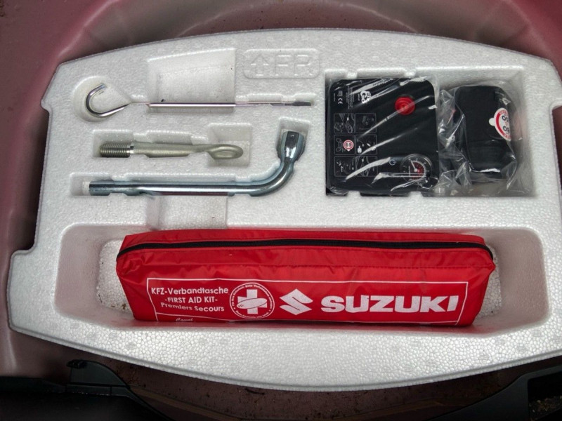 Suzuki Swift 1.2 DUALJET 90 AVANTAGE  occasion  Lescure-d'Albigeois - photo n17