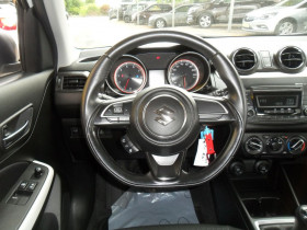 Suzuki Swift 1.2 Dualjet 90ch  occasion  Beaupuy - photo n9