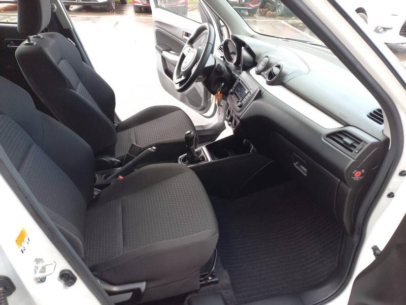 Suzuki Swift 1.2 Dualjet Hybrid 83ch Avantage  occasion  Vert-Saint-Denis - photo n11