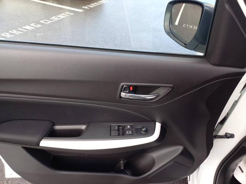 Suzuki Swift 1.2 Dualjet Hybrid 83ch Avantage  occasion  Vert-Saint-Denis - photo n15