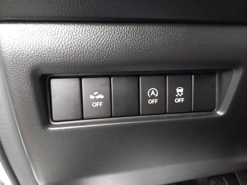 Suzuki Swift 1.2 Dualjet Hybrid 83ch Avantage  occasion  Vert-Saint-Denis - photo n20