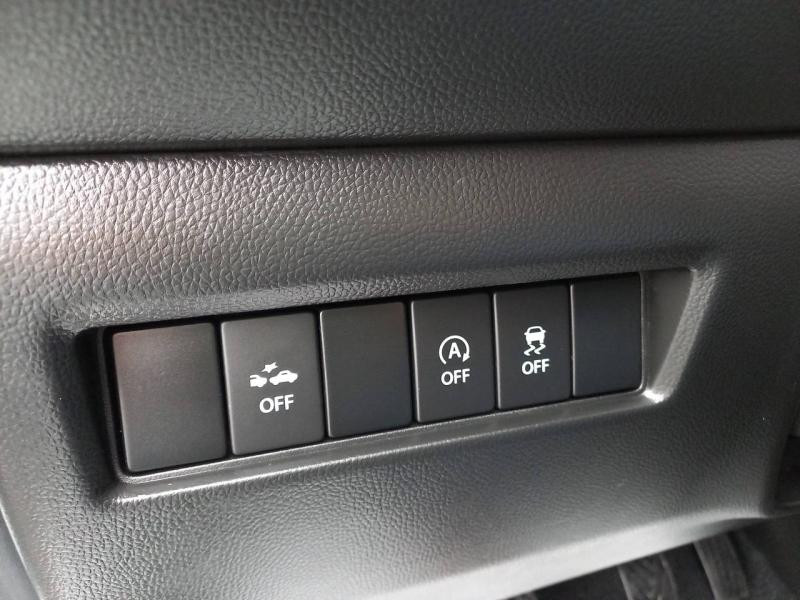 Suzuki Swift 1.2 Dualjet Hybrid 83ch Avantage  occasion  Vert-Saint-Denis - photo n16