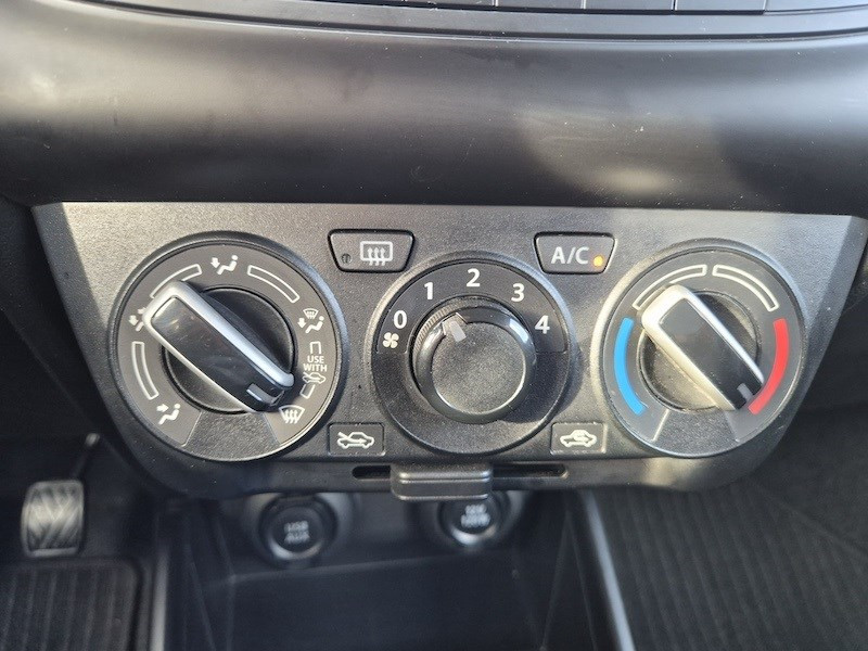 Suzuki Swift 1.2 DUALJET HYBRID Avantage  occasion  Muret - photo n12