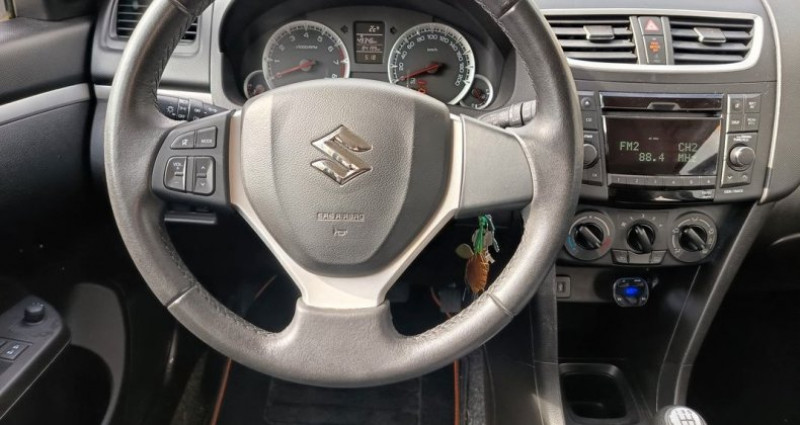 Suzuki Swift 1.2 vvt 95 avantage  occasion � LIMOGES - photo n�4