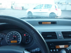 Suzuki Swift 1.3 VVT GLX 4x4 5p Gris occasion  Portet-sur-Garonne - photo n7