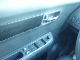 Suzuki Swift 1.3 VVT GLX 4x4 5p Gris occasion  Portet-sur-Garonne - photo n8