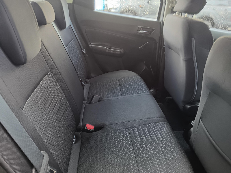 Suzuki Swift Swift 1.2 Dualjet Hybrid Avantage 5p  occasion &agrave; Millau - photo n&deg;8