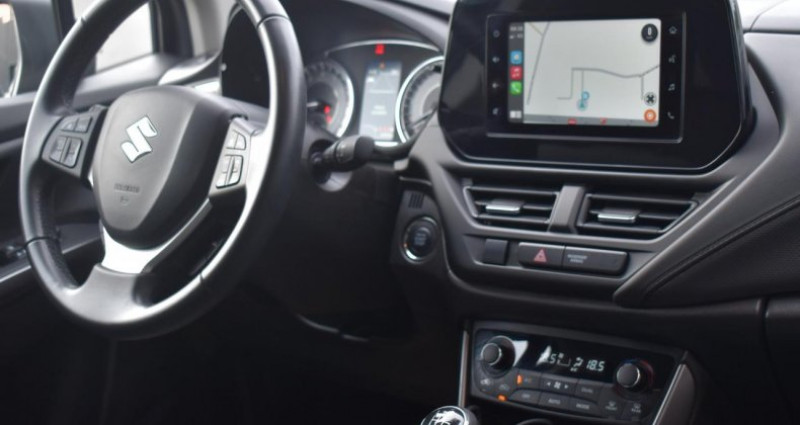 Suzuki SX4 S-Cross 1.4 Boosterjet + Hybrid Privilège 2023 - photo n°6 Suzuki SX4 S-Cross 1.4 Boosterjet + Hybrid Privilège  occasion à LE CASTELET - photo n°6