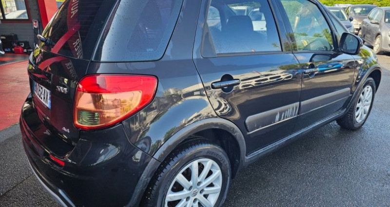 Suzuki SX4 S-Cross 2.0 ddis 214012KMS 2011 - photo n°6 Suzuki SX4 S-Cross 2.0 ddis 214012KMS  occasion à Blois - photo n°6