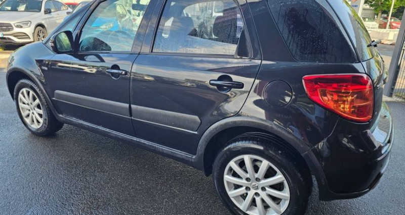 Suzuki SX4 S-Cross 2.0 ddis 214012KMS 2011 - photo n°5 Suzuki SX4 S-Cross 2.0 ddis 214012KMS  occasion à Blois - photo n°5
