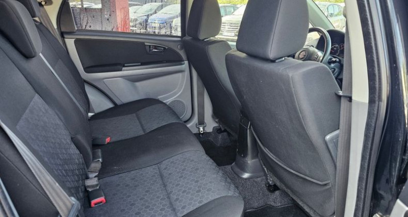 Suzuki SX4 S-Cross 2.0 ddis 214012KMS 2011 - photo n°7 Suzuki SX4 S-Cross 2.0 ddis 214012KMS  occasion à Blois - photo n°7