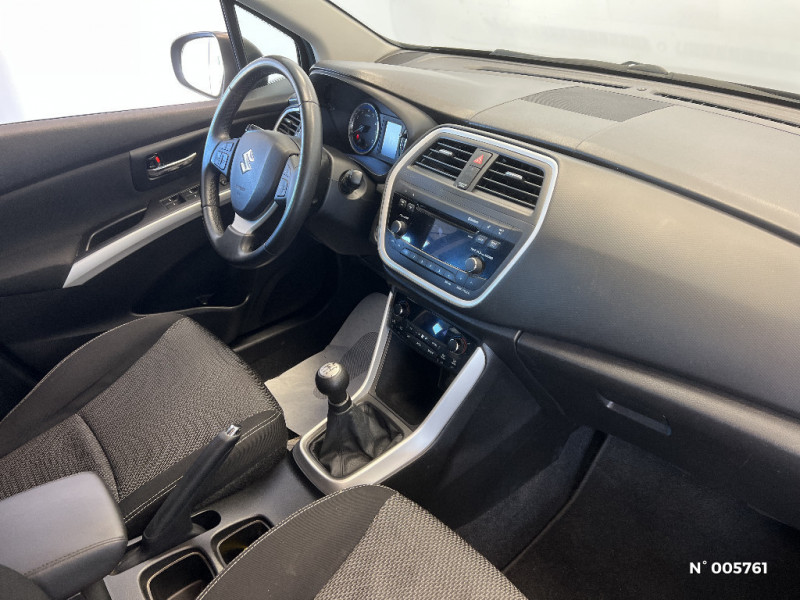 Suzuki SX4 S-Cross SX4 S-Cross 1.6 VVT 120 ch Avantage  occasion  Le Havre - photo n10
