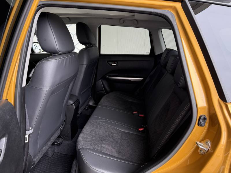 Suzuki VITARA 1.4 Boosterjet Hybrid Style 2023 - photo n°8 Suzuki VITARA 1.4 Boosterjet Hybrid Style  occasion à Saint Bazeille - photo n°8