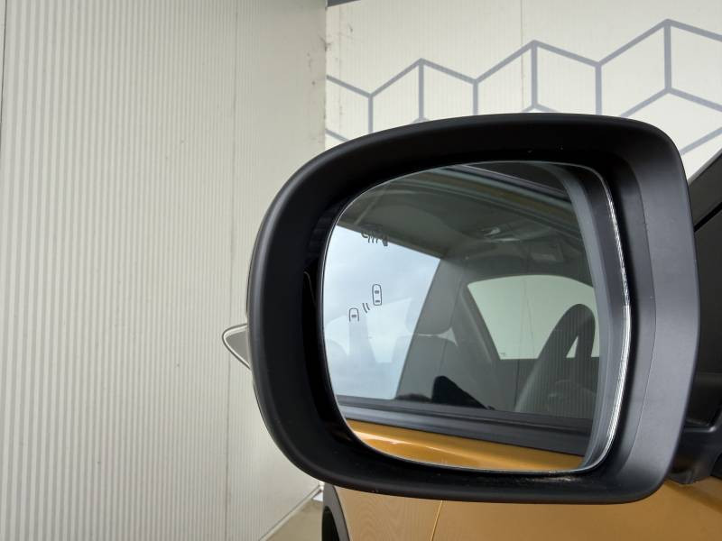 Suzuki VITARA 1.4 Boosterjet Hybrid Style 2023 - photo n°17 Suzuki VITARA 1.4 Boosterjet Hybrid Style  occasion à Saint Bazeille - photo n°17