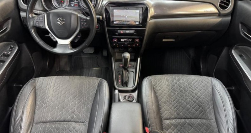 Suzuki VITARA 130ch PRIVILEGE ALLGRIP 4X4 BVA CARPLAY TOIT OUVRANT ATTELAG 2021 - photo n°3 Suzuki VITARA 130ch PRIVILEGE ALLGRIP 4X4 BVA CARPLAY TOIT OUVRANT ATTELAG  occasion à Brignais - photo n°3
