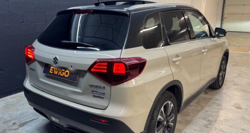 Suzuki VITARA 130ch PRIVILEGE ALLGRIP 4X4 BVA CARPLAY TOIT OUVRANT ATTELAG 2021 - photo n°2 Suzuki VITARA 130ch PRIVILEGE ALLGRIP 4X4 BVA CARPLAY TOIT OUVRANT ATTELAG  occasion à Brignais - photo n°2