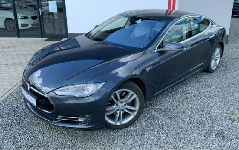 Tesla Model S occasion Berline à Villenaved'Ornon 33 puissance de 1 cv annonce n°21283659