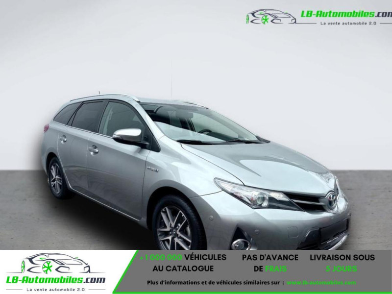 Toyota Auris Touring Sports 100 VVT-i  occasion � Beaupuy - photo n�2