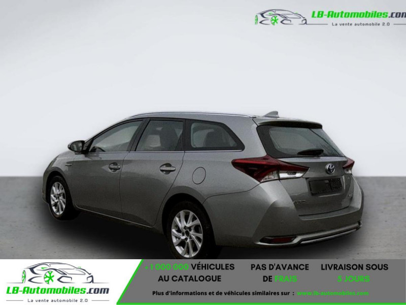 Toyota Auris Touring Sports 100 VVT-i  occasion � Beaupuy - photo n�4