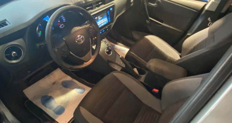 Toyota Auris Touring Sports HSD 136h Design Buisness 2018 - photo n°4 Toyota Auris Touring Sports HSD 136h Design Buisness  occasion à Nanteuil Les Meaux - photo n°4