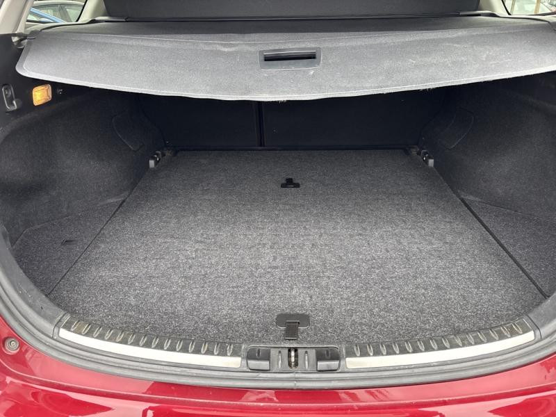 Toyota Auris Touring Sports HSD 136h Design  occasion  Beaune - photo n13