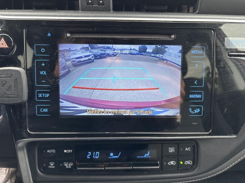 Toyota Auris Touring Sports HSD 136h Design  occasion  Beaune - photo n17