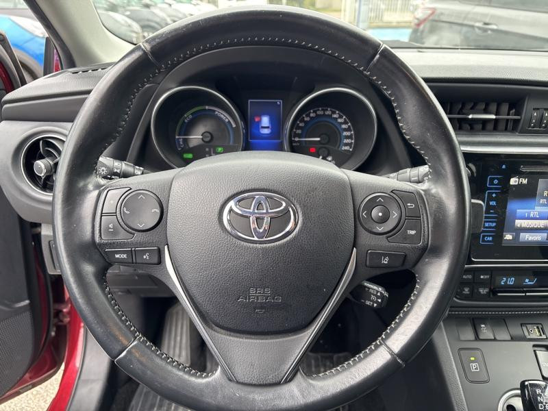 Toyota Auris Touring Sports HSD 136h Design  occasion  Beaune - photo n15