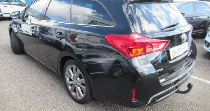 Toyota Auris Touring Sports Hybride 136h Style  occasion � AUBIERE - photo n�6