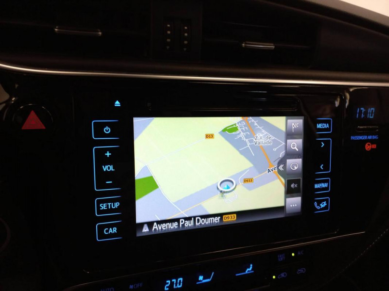 Toyota Auris Touring Sports II Touring Sports Hybride 136h Collection 5p  occasion  Prigueux - photo n10