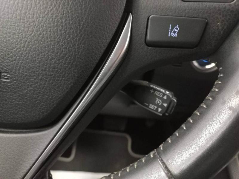 Toyota Auris Touring Sports II Touring Sports Hybride 136h Collection 5p  occasion  Prigueux - photo n8