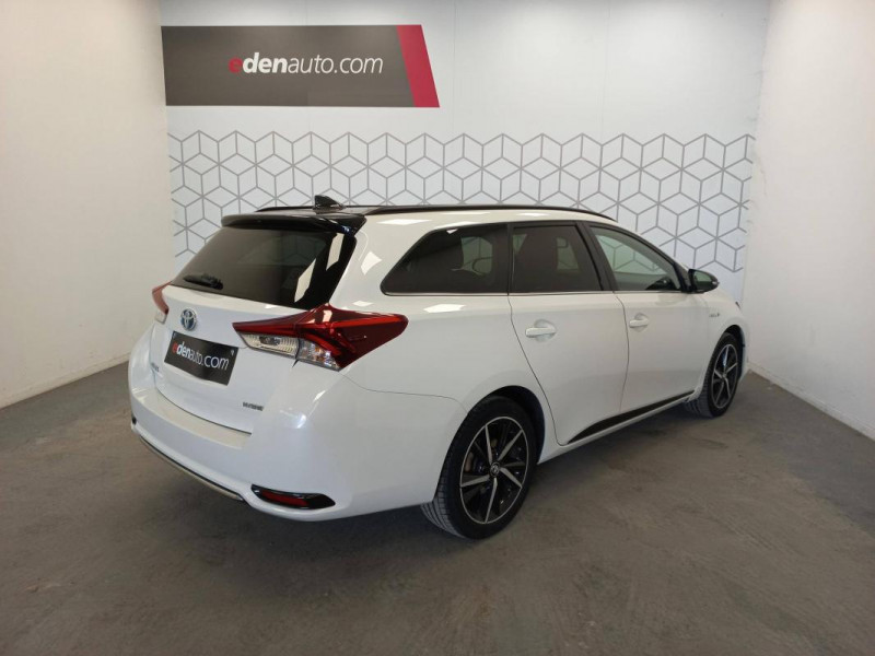 Toyota Auris Touring Sports II Touring Sports Hybride 136h Collection 5p  occasion  Prigueux - photo n3