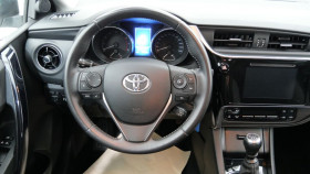 Toyota Auris 116 1.2T BVM  occasion  Beaupuy - photo n9