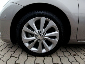 Toyota Auris Hybride 136 ch  occasion  Beaupuy - photo n9