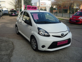 Toyota Aygo 1.0 VVT-I 68CH ACTIVE 3P  occasion à Toulouse - photo n°4