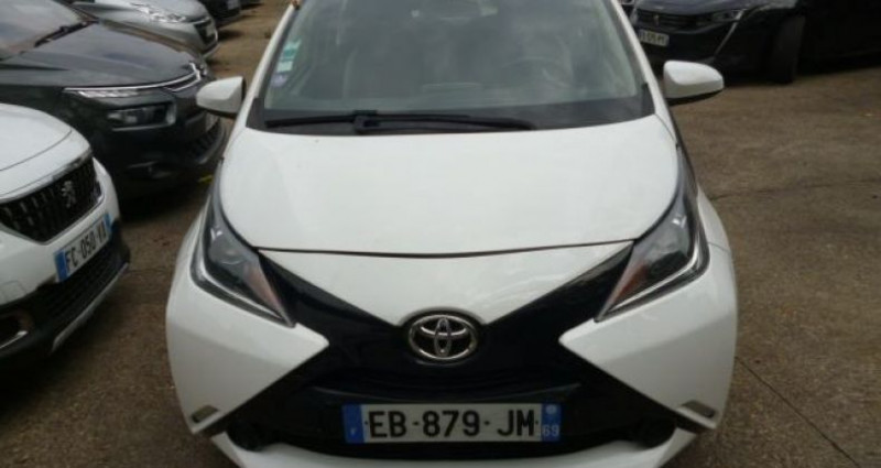 Toyota Aygo 1.0 VVT-i 69ch x-play 5p