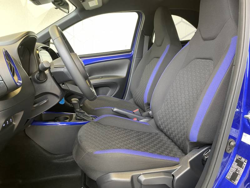 Toyota Aygo 1.0 VVT-i 72 Design 2022 - photo n°5 Toyota Aygo 1.0 VVT-i 72 Design  occasion à Montauban - photo n°5