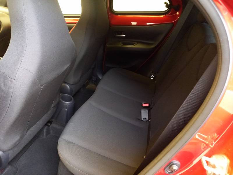 Toyota Aygo 1.0 VVT-i 72 S-CVT Design 2023 - photo n°10 Toyota Aygo 1.0 VVT-i 72 S-CVT Design  occasion à Muret - photo n°10