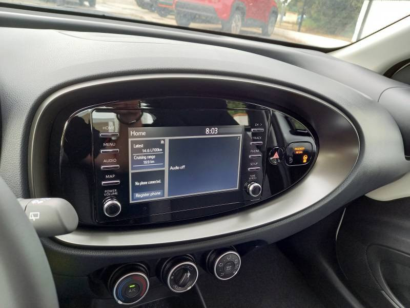Toyota Aygo 1.0 VVT-i 72 S-CVT Design 2023 - photo n°3 Toyota Aygo 1.0 VVT-i 72 S-CVT Design  occasion à Muret - photo n°3