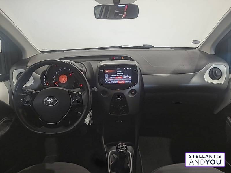 Toyota Aygo 1.0 VVT-i x-play  occasion  CHAMBRAY LES TOURS - photo n8