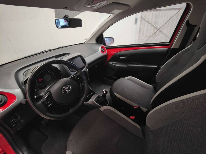 Toyota Aygo 1.0 VVT-i x-play 2020 - photo n°9 Toyota Aygo 1.0 VVT-i x-play  occasion à Cahors - photo n°9