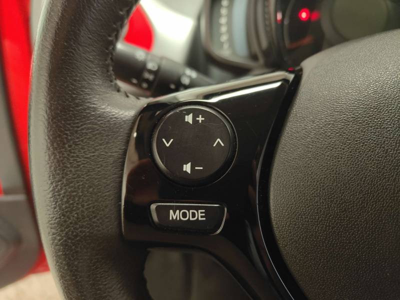 Toyota Aygo 1.0 VVT-i x-play 2020 - photo n°11 Toyota Aygo 1.0 VVT-i x-play  occasion à Cahors - photo n°11