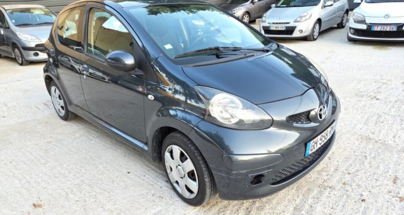 Toyota Aygo Base 2006 Toyota Aygo Base  occasion à Les Pennes-Mirabeau