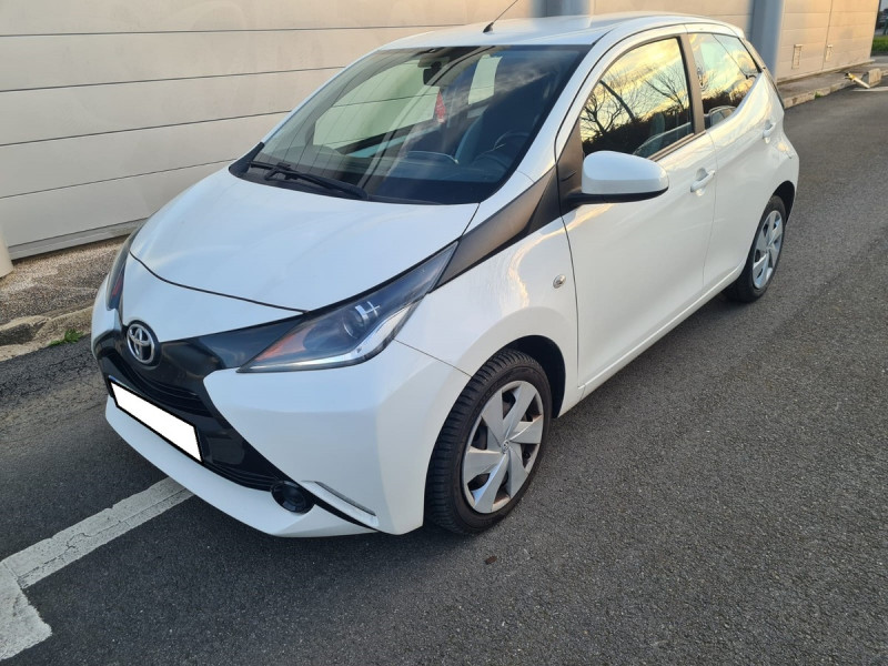 Toyota Aygo II 1.0 VVT-I 4CV X-PLAY  FAIBLE KM 7000