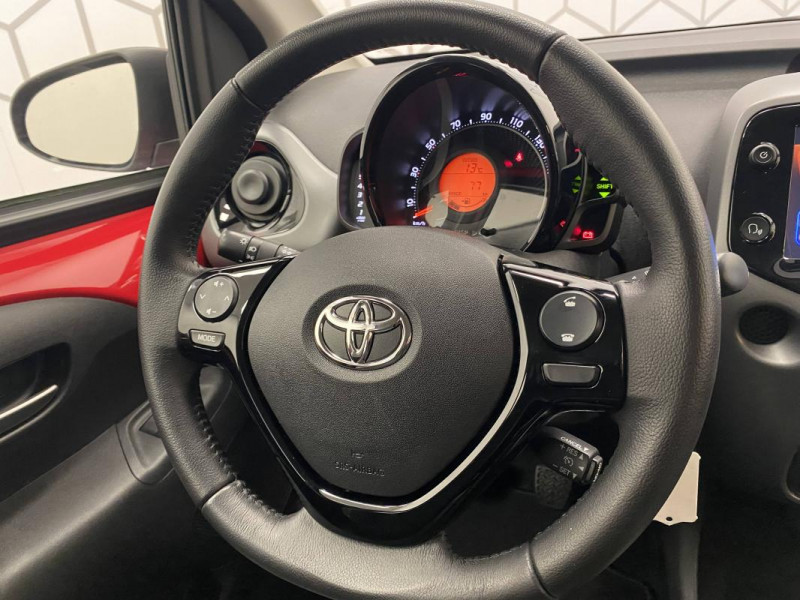 Toyota Aygo II 1.0 VVT-i x-play 5p  occasion à Prigueux - photo n°7