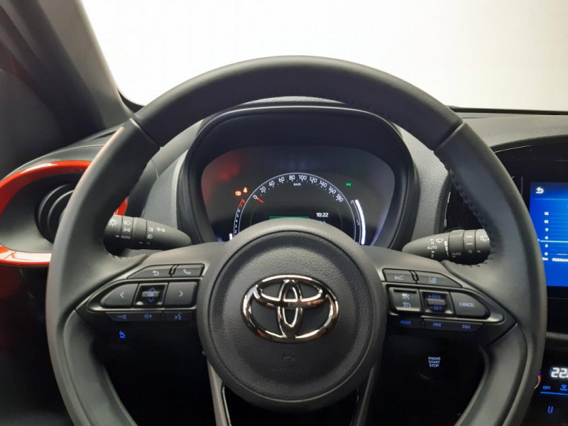 Toyota Aygo x 1.0 VVT-i 72 Design 5p  occasion à Prigueux - photo n°8