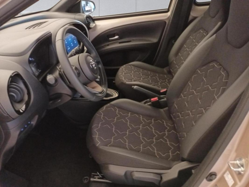 Toyota Aygo x 1.0 VVT-i 72 S-CVT Collection  occasion  CHARLEVILLE MEZIERES - photo n9