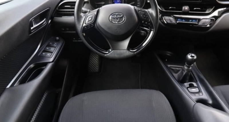 Toyota C-HR 1.2 T 115 CH DYNAMIC 4X2   CAMERA DE RECUL 2017 - photo n°3 Toyota C-HR 1.2 T 115 CH DYNAMIC 4X2   CAMERA DE RECUL  occasion à Bourgoin-Jallieu - photo n°3