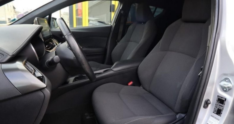 Toyota C-HR 1.2 T 115 CH DYNAMIC 4X2   CAMERA DE RECUL 2017 - photo n°6 Toyota C-HR 1.2 T 115 CH DYNAMIC 4X2   CAMERA DE RECUL  occasion à Bourgoin-Jallieu - photo n°6