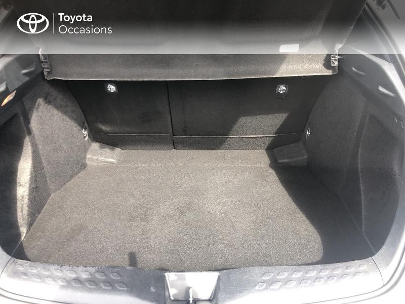 Toyota C-HR 122h Edition 2WD E-CVT RC18 Gris occasion à VANNES - photo n°10