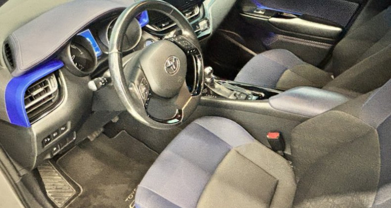 Toyota C-HR 122H GRAPHIC 2WD E-CVT 2018 - photo n°7 Toyota C-HR 122H GRAPHIC 2WD E-CVT  occasion à Royan - photo n°7